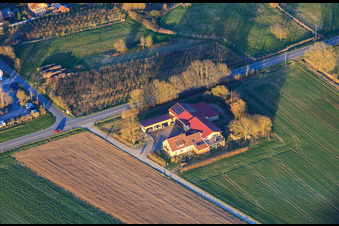 Vue aérienne de Ferme sur la B427 à Oberhausen dans le département Rhénanie-Palatinat, Allemagne