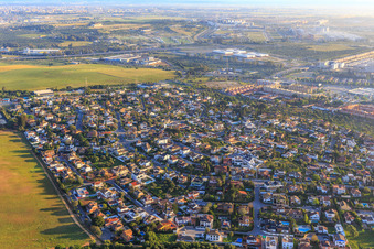 Vue aérienne de Quartier de l'ouest à Dos Hermanas dans le département Séville, Espagne