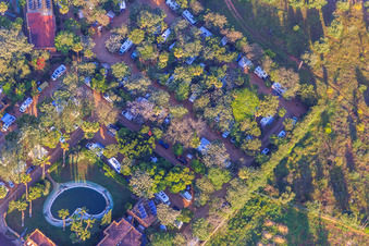 Vue oblique de Camping Villas Séville à Dos Hermanas dans le département Séville, Espagne