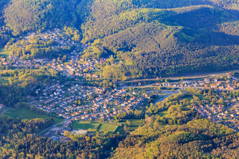Photographie aérienne de Vue des Vosges du Nord depuis le sud à Wingen-sur-Moder dans le département Bas Rhin, France
