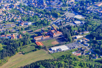 Vue aérienne de Lycée-Collège Saint-Augustin à Bitsch dans le département Moselle, France