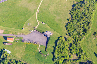 Vue aérienne de Bunkers de la ligne Maginot - Fort Casso à Bettviller dans le département Moselle, France