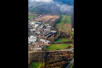 Zone industrielle d'Am Horst à le quartier Minderslachen in Kandel dans le département Rhénanie-Palatinat, Allemagne vue d'en haut