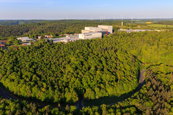 Photographie aérienne de Würth Industrie Service GmbH & Co. KG sur le Drillberg de Norden à Bad Mergentheim dans le département Bade-Wurtemberg, Allemagne