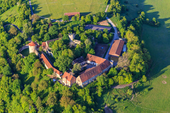 Château de Neuhaus à Igersheim dans le département Bade-Wurtemberg, Allemagne d'en haut