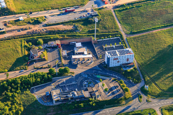Vue aérienne de McDonald's et Euro Hotel Wertheim à le quartier Bettingen in Wertheim dans le département Bade-Wurtemberg, Allemagne