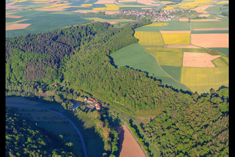 Photographie aérienne de Moulin de Teilbach sur la Tauber à le quartier Waldenhausen in Wertheim dans le département Bade-Wurtemberg, Allemagne