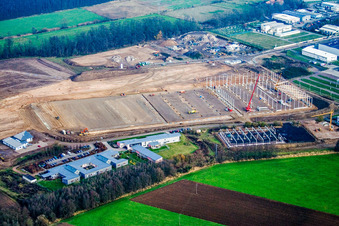 Zone industrielle d'Am Horst à le quartier Minderslachen in Kandel dans le département Rhénanie-Palatinat, Allemagne vue du ciel