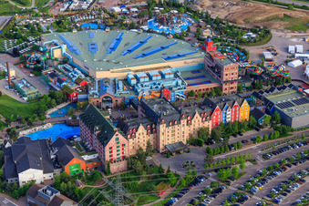 Vue aérienne de Hôtel d'aventure 4 étoiles supérieur « Krønasår » dans la Rulantica d'Europa-Park Rust à Rust dans le département Bade-Wurtemberg, Allemagne