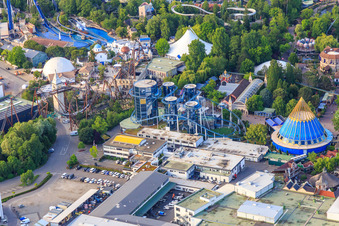 Vue aérienne de Station Euro-Mir et Musée Mir d'Europapark Rust à Rust dans le département Bade-Wurtemberg, Allemagne