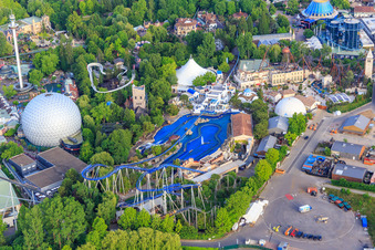 Vue aérienne de Eurosat - CanCan Coaster et Poseidon Water Coaster à Europapark Rust à Rust dans le département Bade-Wurtemberg, Allemagne
