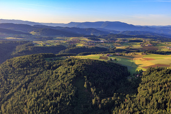 Photographie aérienne de Hameau sur le plateau de la Forêt-Noire à le quartier Ottoschwanden in Freiamt dans le département Bade-Wurtemberg, Allemagne