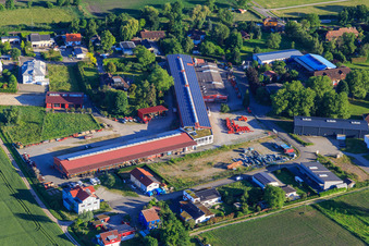 Vue aérienne de FXS Sauerburger Tractors and Equipment Construction GmbH à le quartier Wasenweiler in Ihringen dans le département Bade-Wurtemberg, Allemagne