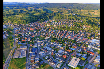 Vue aérienne de Vue du sud-ouest avec DEICHMANN et Berenz IT-Service GmbH à Ettenheim dans le département Bade-Wurtemberg, Allemagne