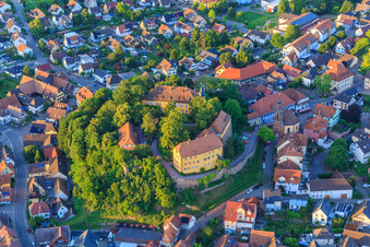 Photographie aérienne de Château et église du château Mahlberg à Mahlberg dans le département Bade-Wurtemberg, Allemagne