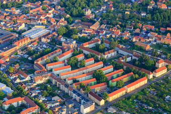 Vue aérienne de Lotissement préfabriqué dans la Halberstädter Straße à Aschersleben dans le département Saxe-Anhalt, Allemagne