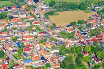 Vue aérienne de Centre du village à le quartier Siersleben in Gerbstedt dans le département Saxe-Anhalt, Allemagne