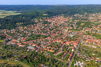 Vue aérienne de Centre-ville historique vu du nord-est à Blankenburg dans le département Saxe-Anhalt, Allemagne
