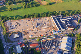 Photographie aérienne de Chantier de construction du nouveau parc logistique de HANSAINVEST et DFI-Real-Estate Kandel après la démolition du marché OBI à le quartier Minderslachen in Kandel dans le département Rhénanie-Palatinat, Allemagne