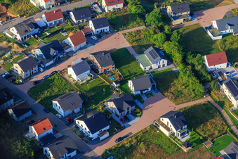 Nouvelle zone de développement K2 à Kandel dans le département Rhénanie-Palatinat, Allemagne hors des airs