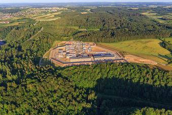 Chantier de construction du nouvel établissement pénitentiaire Rottweil à Rottweil dans le département Bade-Wurtemberg, Allemagne depuis l'avion
