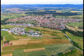 Vue aérienne de Vue de la ville depuis le nord-ouest à Geislingen dans le département Bade-Wurtemberg, Allemagne