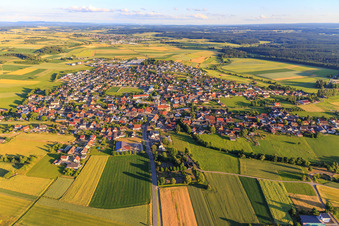 Vue aérienne de Vue du nord à le quartier Seedorf in Dunningen dans le département Bade-Wurtemberg, Allemagne