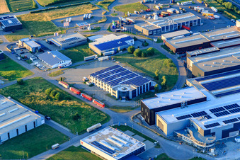 Vue aérienne de Acp systems AG et ACI Systems GmbH à Zimmern ob Rottweil dans le département Bade-Wurtemberg, Allemagne