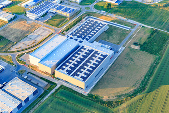 Vue aérienne de Usine de machines Berthold Hermle AG à Zimmern ob Rottweil dans le département Bade-Wurtemberg, Allemagne