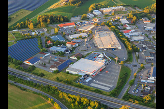 Vue aérienne de Zone commerciale Raiffeisenstraße avec BAUHAUS, Kaufland Zimmern ob Rottweil à Zimmern ob Rottweil dans le département Bade-Wurtemberg, Allemagne