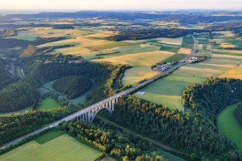 Vue aérienne de Chantier de construction du pont du Neckarburg pour l'A81 à Rottweil dans le département Bade-Wurtemberg, Allemagne
