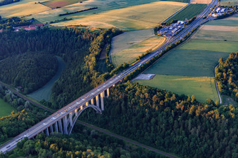 Vue aérienne de Chantier de construction du pont du Neckarburg pour l'A81 à Rottweil dans le département Bade-Wurtemberg, Allemagne