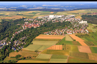 Vue aérienne de Vue de la ville depuis l'est à Rosenfeld dans le département Bade-Wurtemberg, Allemagne