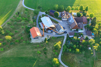Vue aérienne de Beilharz Sanitaire Chauffage Plomberie à le quartier Wälde in Loßburg dans le département Bade-Wurtemberg, Allemagne