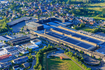 Locaux de l'entreprise ARBURG GmbH + Co KG du sud-ouest à Loßburg dans le département Bade-Wurtemberg, Allemagne d'en haut