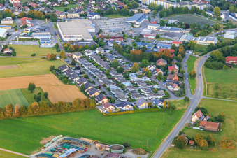 Vue aérienne de À Strüten, Lerchenweg à le quartier Lindenhof in Oberndorf am Neckar dans le département Bade-Wurtemberg, Allemagne