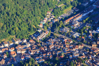 Vue aérienne de Schiltachstr à Schramberg dans le département Bade-Wurtemberg, Allemagne