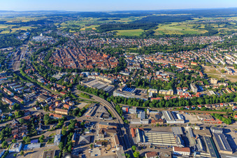 Vue aérienne de Vue d'ensemble de la ville depuis le nord à le quartier Villingen in Villingen-Schwenningen dans le département Bade-Wurtemberg, Allemagne