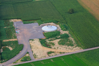 Vue aérienne de Fondation pour une nouvelle éolienne destinée à la modernisation du parc éolien Minfeld à Minfeld dans le département Rhénanie-Palatinat, Allemagne