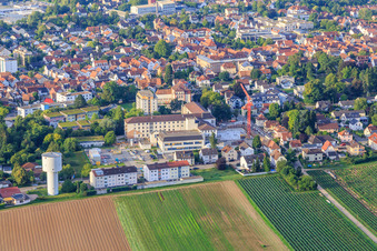 Photographie aérienne de Chantier de construction pour l'agrandissement de l'Asklepios Südpfalzklinik Kandel à Kandel dans le département Rhénanie-Palatinat, Allemagne
