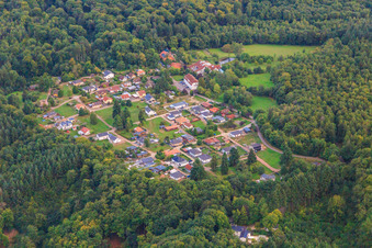 Vue aérienne de Du nord à le quartier Honzrath in Beckingen dans le département Sarre, Allemagne