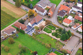 Vue oblique de Château à Oberotterbach dans le département Rhénanie-Palatinat, Allemagne