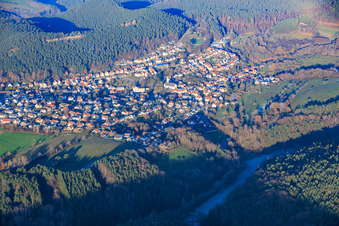 Vue oblique de Du sud-ouest à Busenberg dans le département Rhénanie-Palatinat, Allemagne