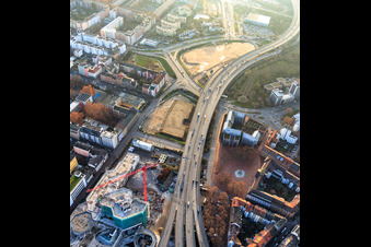 Vue aérienne de Europaplatz avec l'office d'aide sociale Ludwigshafen et l'administration du district Rhein-Pfalz-Kreis à le quartier Hemshof in Ludwigshafen am Rhein dans le département Rhénanie-Palatinat, Allemagne