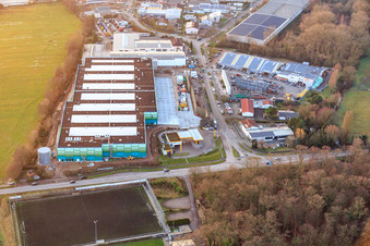 Vue aérienne de Construction d'un nouveau parc logistique par HANSAINVEST et DFI-Real-Estate pour FRISCHEPLATTFORM SÜDWEST de Gemüsering Stuttgart GmbH à le quartier Minderslachen in Kandel dans le département Rhénanie-Palatinat, Allemagne