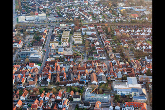 Vue aérienne de Fosse de construction pour l'agrandissement du complexe résidentiel en centre-ville à Kandel dans le département Rhénanie-Palatinat, Allemagne