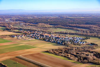 Vue aérienne de Du nord-ouest à Herxheimweyher dans le département Rhénanie-Palatinat, Allemagne