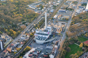 Industriestr avec GML – Gemeinschafts-Müllheizkraftwerk Ludwigshafen GmbH à le quartier Hemshof in Ludwigshafen am Rhein dans le département Rhénanie-Palatinat, Allemagne