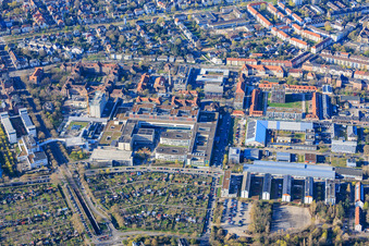 Hôpital municipal Karlsruhe gGmbH, Clinique Franz Lust de pédiatrie et de médecine de l'adolescent (Hôpital pour enfants Karlsruhe). Résidence étudiante Nancystraße et Clinique Helios de chirurgie cardiaque Karlsruhe à le quartier Nordweststadt in Karlsruhe dans le département Bade-Wurtemberg, Allemagne