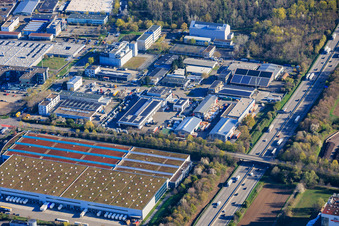 Parc industriel Herdweg/Ohmstraße, près de l'autoroute A5. à le quartier Grötzingen in Karlsruhe dans le département Bade-Wurtemberg, Allemagne
